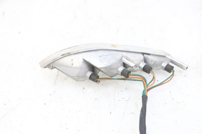 photo de LEWY PRZEDNI KIERUNKOWSKAZ PEUGEOT VIVACITY NEW 4T 50 (2008 - 2017) - Zoom stanu zużycia