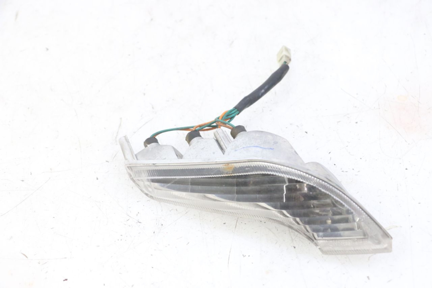 photo de LEWY PRZEDNI KIERUNKOWSKAZ PEUGEOT VIVACITY NEW 4T 50 (2008 - 2017) - Inny kąt widzenia