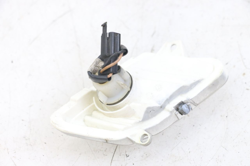 photo de KIERUNKOWSKAZ PRZEDNI LEWY YAMAHA XMAX X-MAX 125 (2006 - 2009) - Inny kąt widzenia