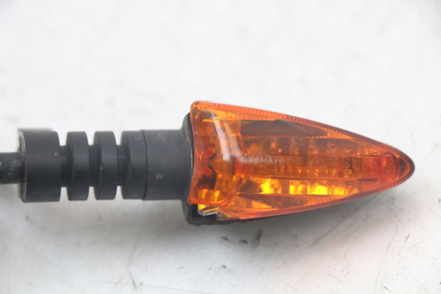 photo de LEWY PRZEDNI KIERUNKOWSKAZ FANTIC XM PERFORMANCE 2T 50 (2021 - 2022) - Zoom stanu zużycia