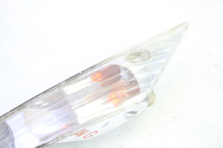 photo de KIERUNKOWSKAZ PRZEDNI LEWY PIAGGIO ZIP 4T 50 (2018 - 2020) - Zoom stanu zużycia