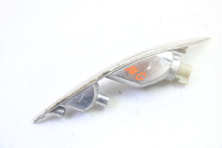 photo de KIERUNKOWSKAZ PRZEDNI LEWY PIAGGIO ZIP 4T 50 (2018 - 2020) - Zbliżenie techniczne