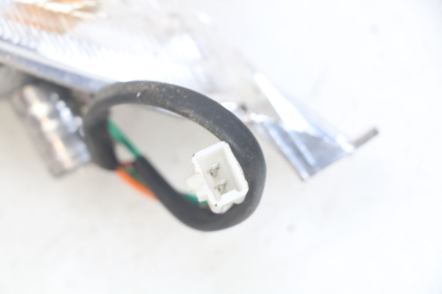 photo de LEWY PRZEDNI KIERUNKOWSKAZ UNIVERSAL BIKE ZN50QT-11B 50 (2018 - 2021) - Zoom stanu zużycia