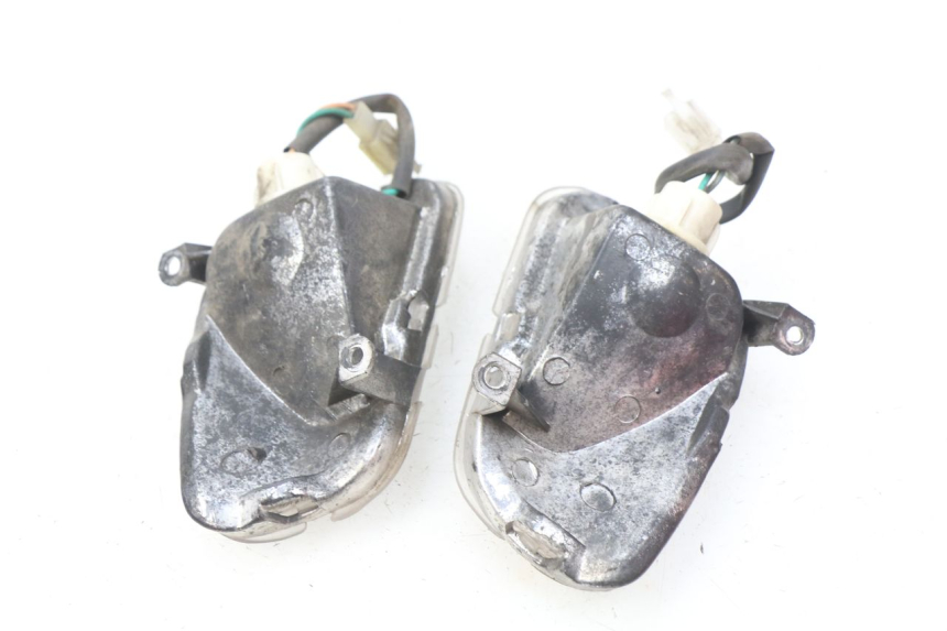 photo de KIERUNKOWSKAZ PRZEDNI HAOTIAN HT125T-2 125 - Zbliżenie techniczne