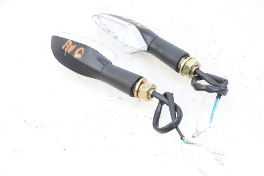 photo de KIERUNKOWSKAZ PRZEDNI KIDEN KD125-G 125 (2018 - 2022) - Zoom stanu zużycia