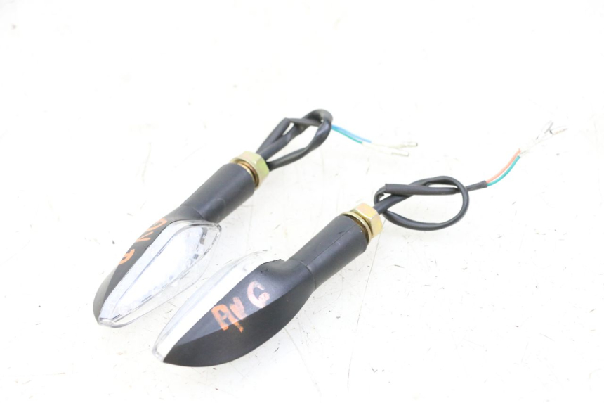 photo de KIERUNKOWSKAZ PRZEDNI KIDEN KD125-G 125 (2018 - 2022) - Inny kąt widzenia