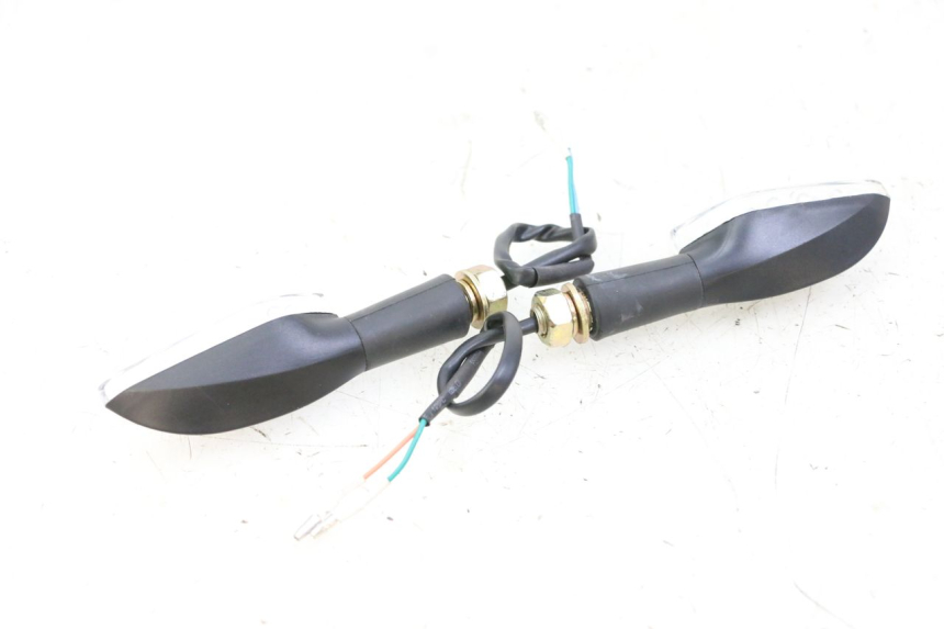 photo de KIERUNKOWSKAZ PRZEDNI KIDEN KD125-G 125 (2018 - 2022) - Zbliżenie techniczne