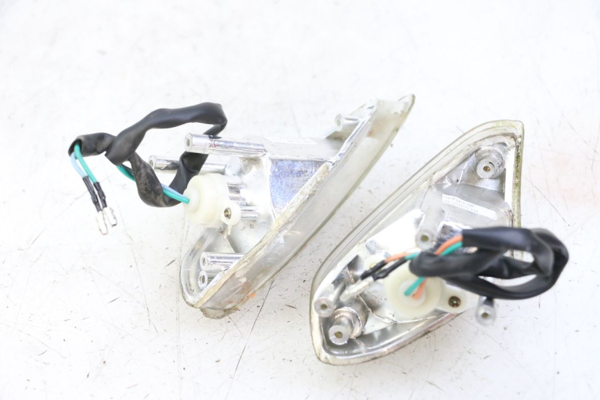 photo de KIERUNKOWSKAZ PRZEDNI KYMCO AGILITY 4T 50 (2018 - 2022) - Zoom stanu zużycia