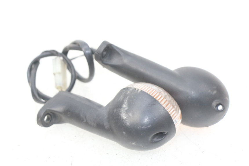 photo de KIERUNKOWSKAZ PRZEDNI PEUGEOT LUDIX 50 (2008 - 2017) - Zoom stanu zużycia