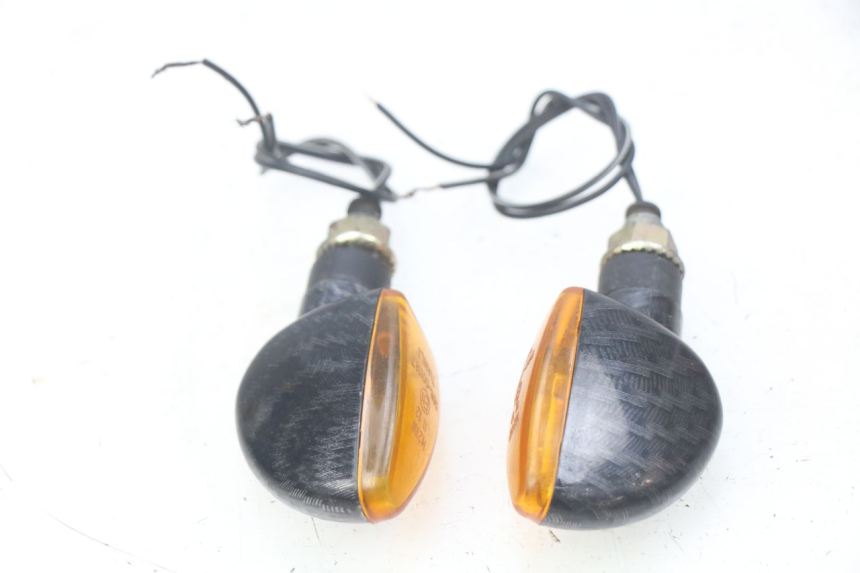 photo de KIERUNKOWSKAZ PRZEDNI PEUGEOT LUDIX 50 (2008 - 2017) - Inny kąt widzenia