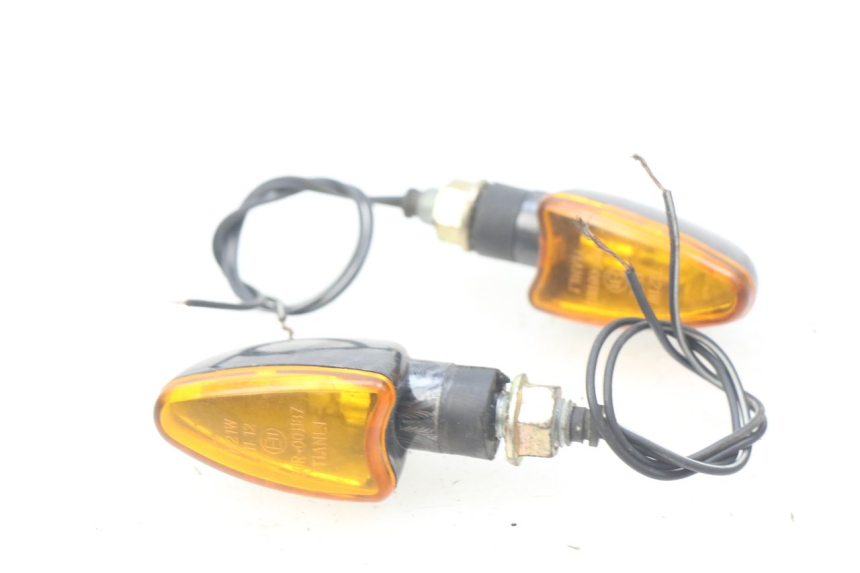 photo de KIERUNKOWSKAZ PRZEDNI PEUGEOT LUDIX 50 (2008 - 2017) - Widok ogólny