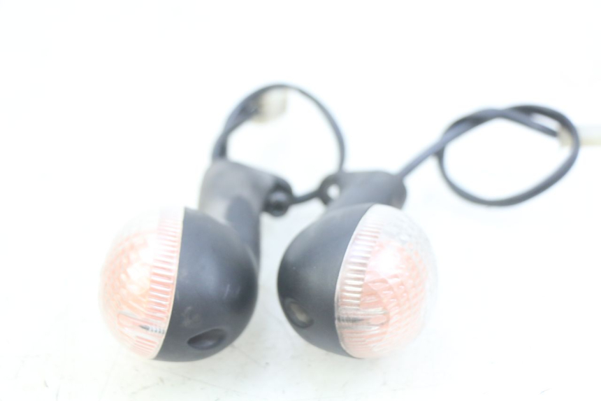 photo de KIERUNKOWSKAZ PRZEDNI PEUGEOT LUDIX 50 (2008 - 2017) - Punkty mocowania