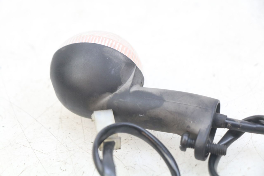 photo de KIERUNKOWSKAZ PRZEDNI PEUGEOT LUDIX 50 (2008 - 2017) - Stan powierzchni