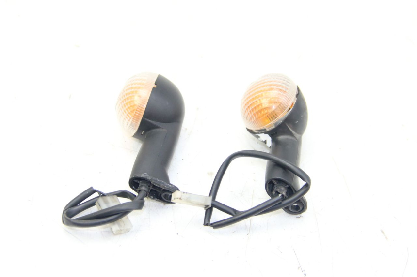 photo de KIERUNKOWSKAZ PRZEDNI PEUGEOT LUDIX 50 (2008 - 2017) - Zoom stanu zużycia