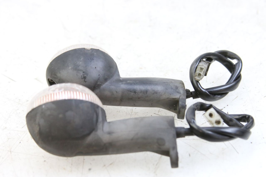 photo de KIERUNKOWSKAZ PRZEDNI PEUGEOT LUDIX 50 (2005 - 2007) - Szczegół części