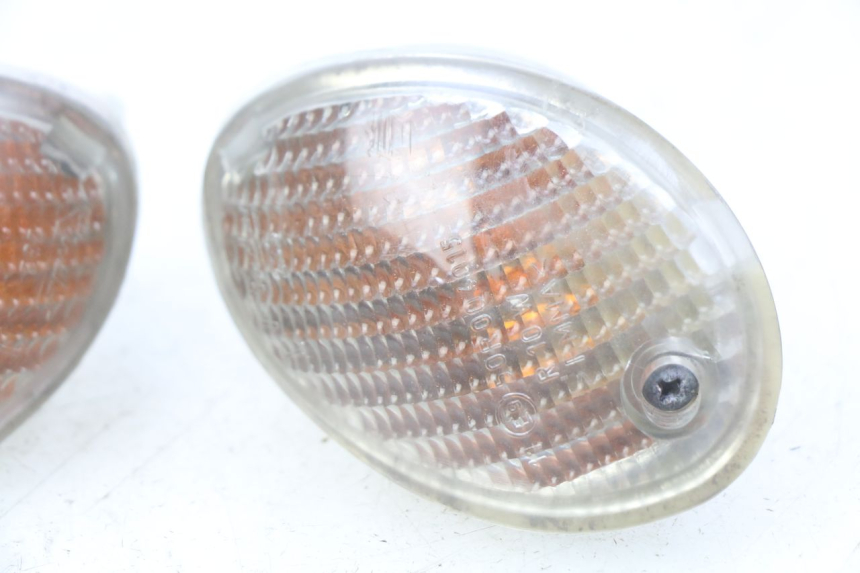 photo de KIERUNKOWSKAZ PRZEDNI MBK OVETTO 50 (1998 - 2007) - Zbliżenie techniczne