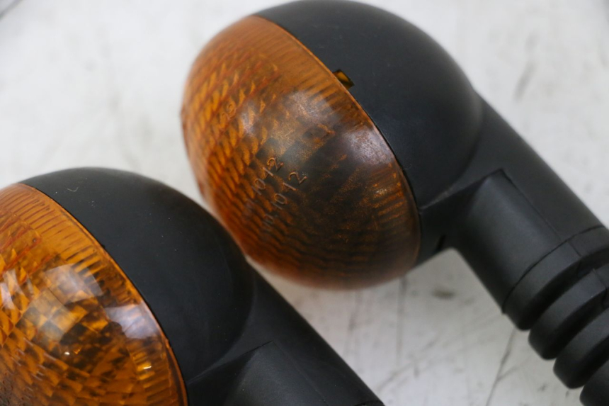 photo de KIERUNKOWSKAZ PRZEDNI PEUGEOT LUDIX 50 (2008 - 2017) - Zbliżenie techniczne