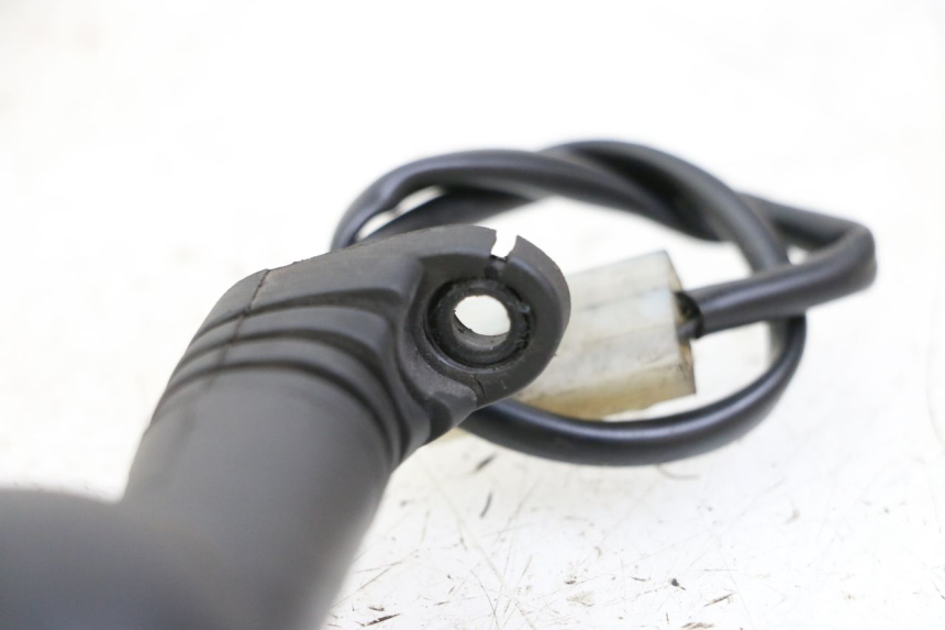 photo de KIERUNKOWSKAZ PRZEDNI PEUGEOT LUDIX 50 (2008 - 2017) - Stan powierzchni