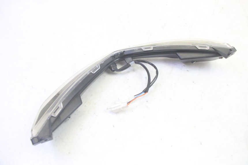 photo de KIERUNKOWSKAZ PRZEDNI JM MOTORS SANTANA EVO 50 (2024 - 2026) - Inny kąt widzenia