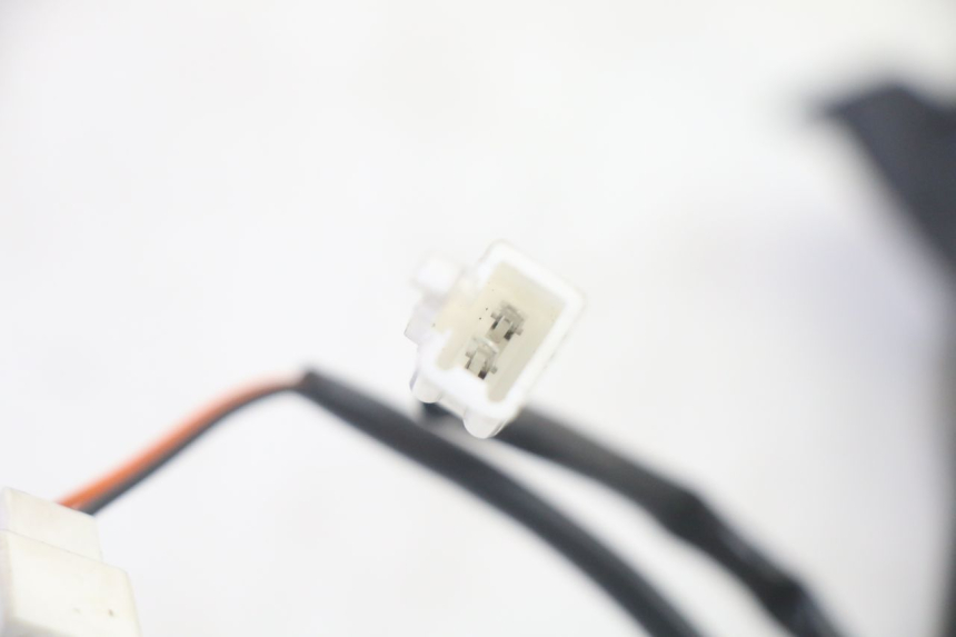 photo de KIERUNKOWSKAZ PRZEDNI JM MOTORS SANTANA EVO 50 (2024 - 2026) - Stan powierzchni