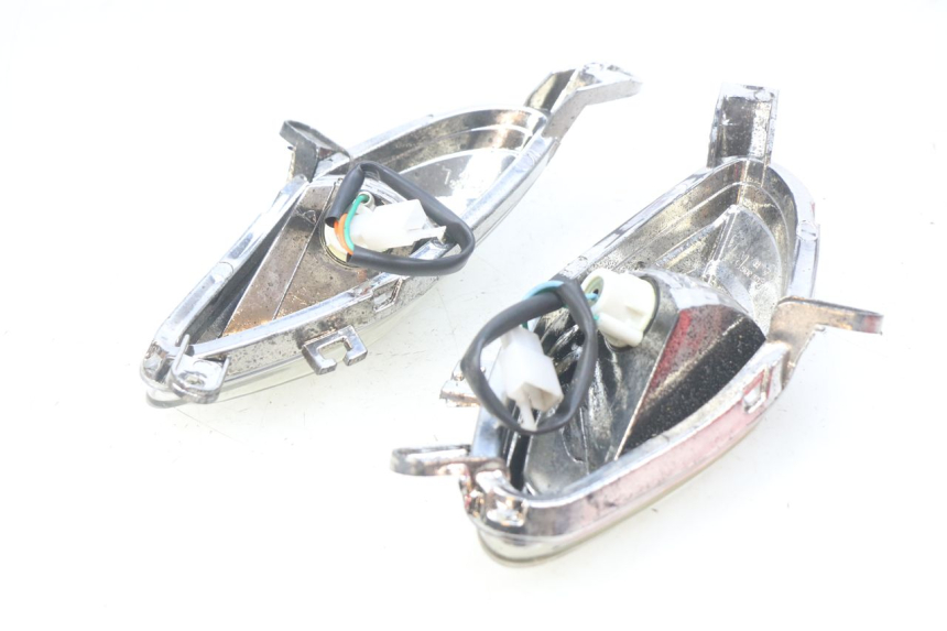 photo de KIERUNKOWSKAZ PRZEDNI JM MOTORS SANTANA 50 (2014 - 2023) - Szczegół części