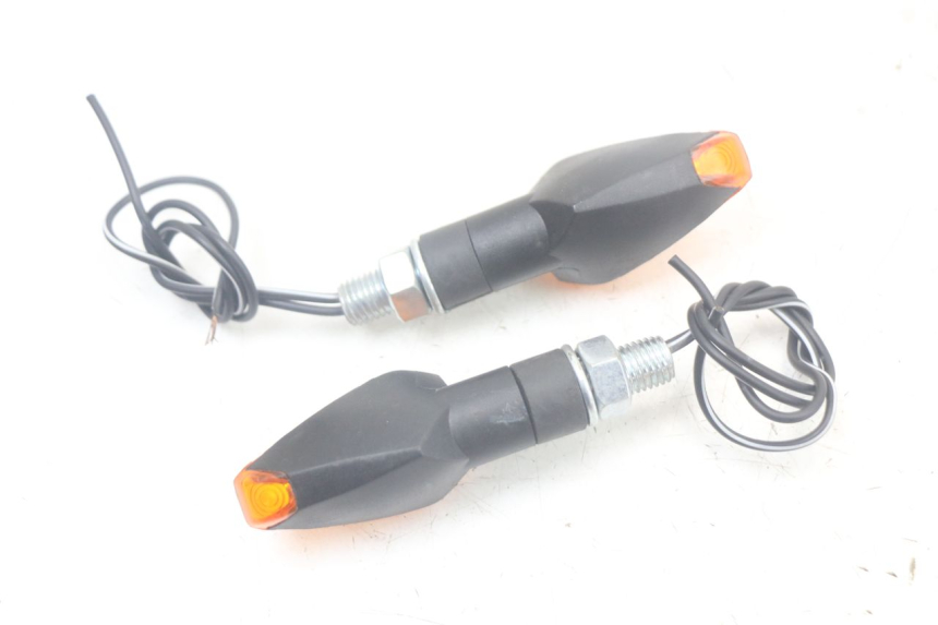 photo de KIERUNKOWSKAZ PRZEDNI DERBI SENDA SM X-TREME 50 (2006 - 2010) - Stan powierzchni