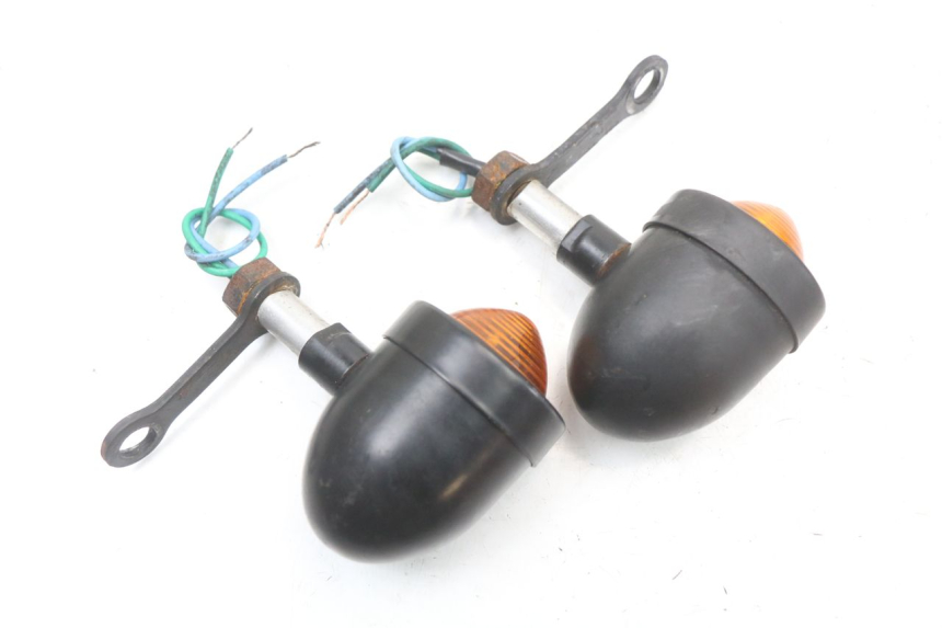 photo de KIERUNKOWSKAZ PRZEDNI HARLEY DAVIDSON SPORTSTER XL CUSTOM 1200 (2003 - 2004) - Inny kąt widzenia