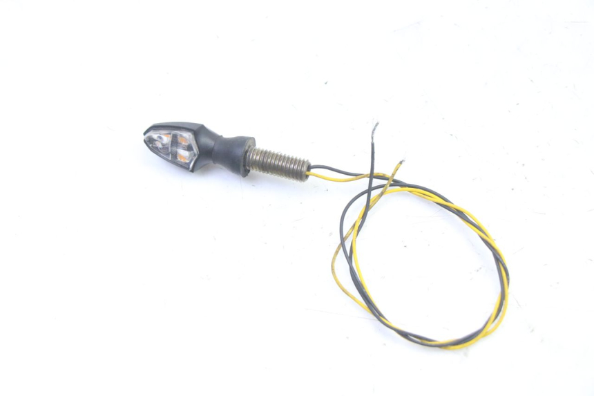 photo de KIERUNKOWSKAZ PRZEDNI SUZUKI SV S 650 (2003 - 2009) - Zoom stanu zużycia