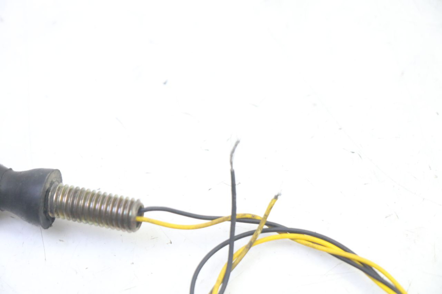 photo de KIERUNKOWSKAZ PRZEDNI SUZUKI SV S 650 (2003 - 2009) - Zbliżenie techniczne