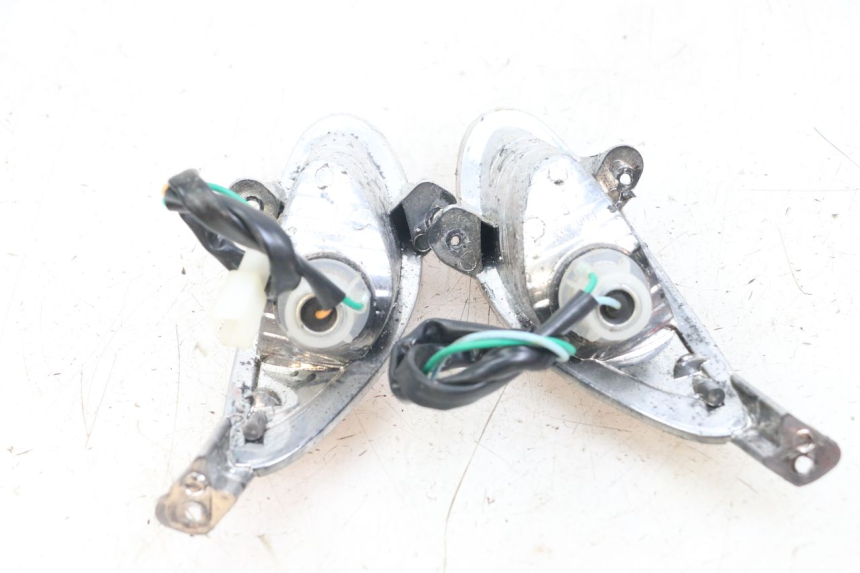 photo de KIERUNKOWSKAZ PRZEDNI BAOTIAN TRAVEL SPIRIT 50 (2010 - 2012) - Inny kąt widzenia