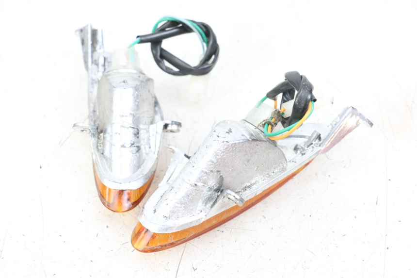 photo de KIERUNKOWSKAZ PRZEDNI BAOTIAN TRAVEL SPIRIT 50 (2010 - 2012) - Zbliżenie techniczne