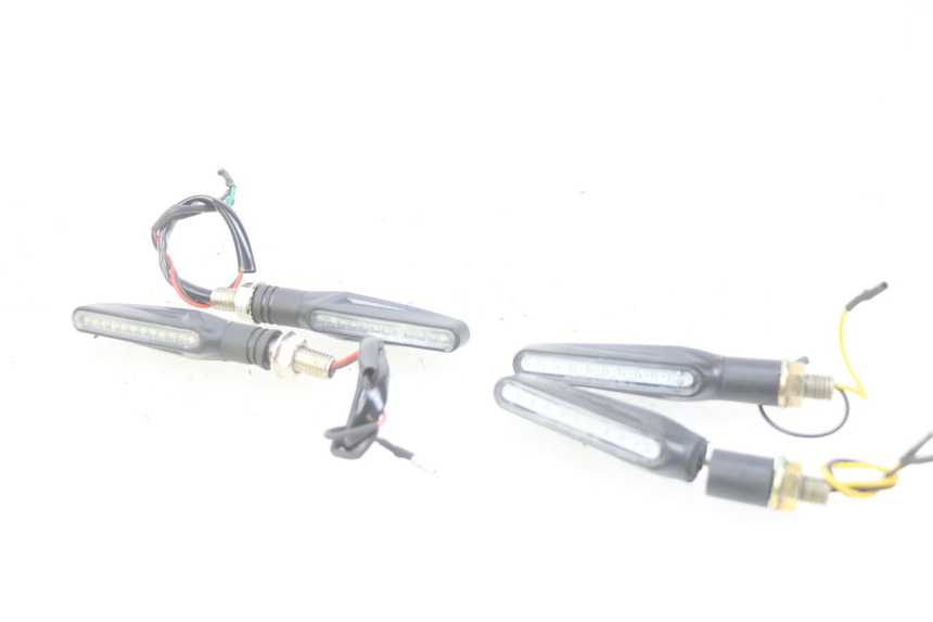 photo de KIERUNKOWSKAZ PRZEDNI KEEWAY TX 50 (2008 - 2015) - Widok główny