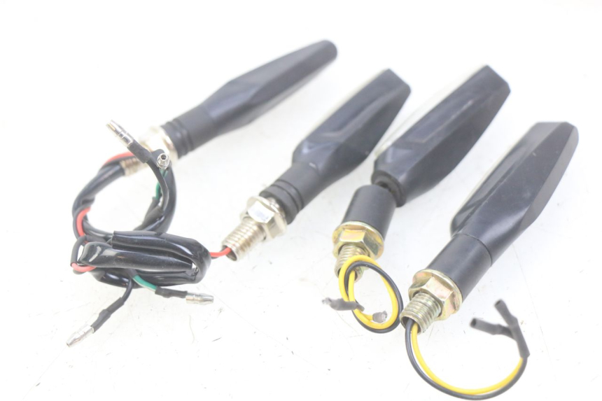 photo de KIERUNKOWSKAZ PRZEDNI KEEWAY TX 50 (2008 - 2015) - Inny kąt widzenia