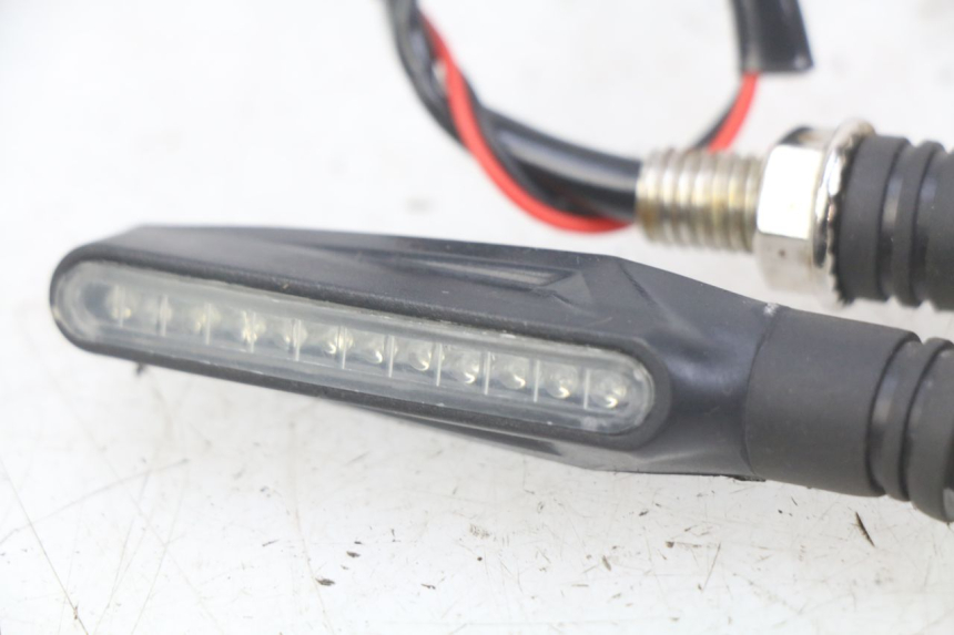 photo de KIERUNKOWSKAZ PRZEDNI KEEWAY TX 50 (2008 - 2015) - Część sprawdzona