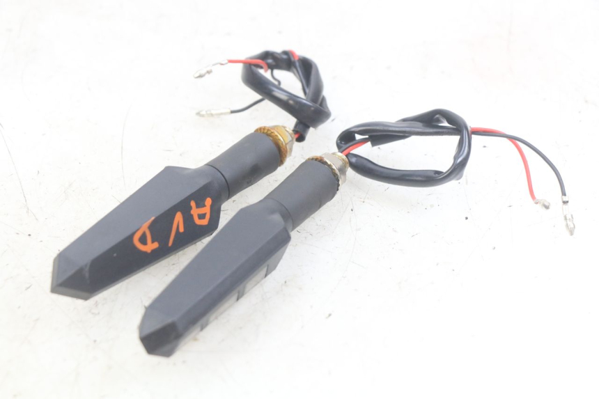 photo de KIERUNKOWSKAZ PRZEDNI MOTRAC URBAN 4T 50 (2016 - 2024) - Zoom stanu zużycia