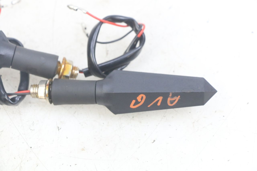 photo de KIERUNKOWSKAZ PRZEDNI MOTRAC URBAN 4T 50 (2016 - 2024) - Inny kąt widzenia