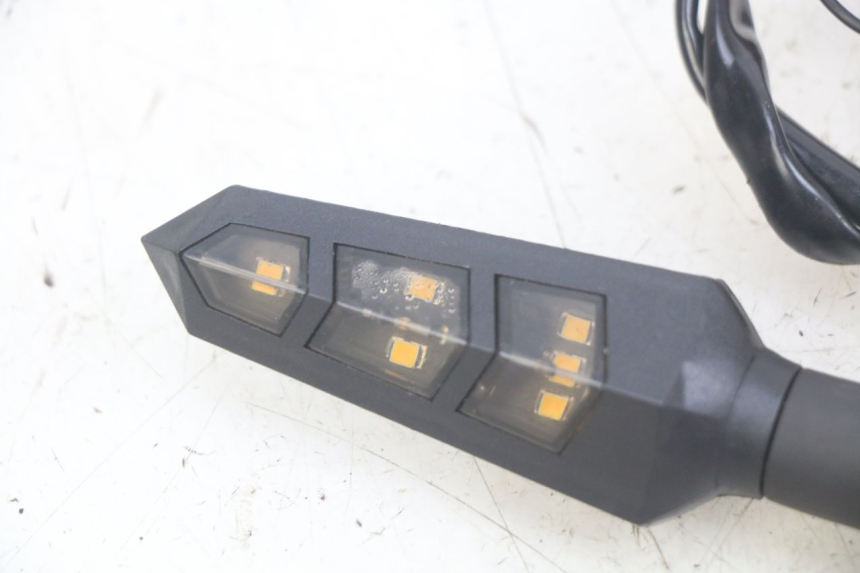 photo de KIERUNKOWSKAZ PRZEDNI MOTRAC URBAN 4T 50 (2016 - 2024) - Część sprawdzona