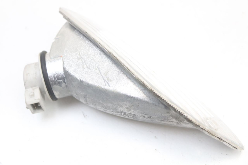 photo de KIERUNKOWSKAZ PRZEDNI PIAGGIO VESPA LX 2T 50 (2005 - 2013) - Zoom stanu zużycia