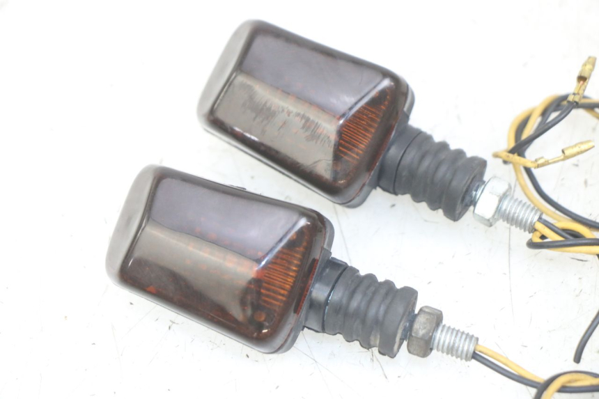 photo de KIERUNKOWSKAZ PRZEDNI YAMAHA XJN DIVERSION 600 (2000 - 2003) - Stan powierzchni