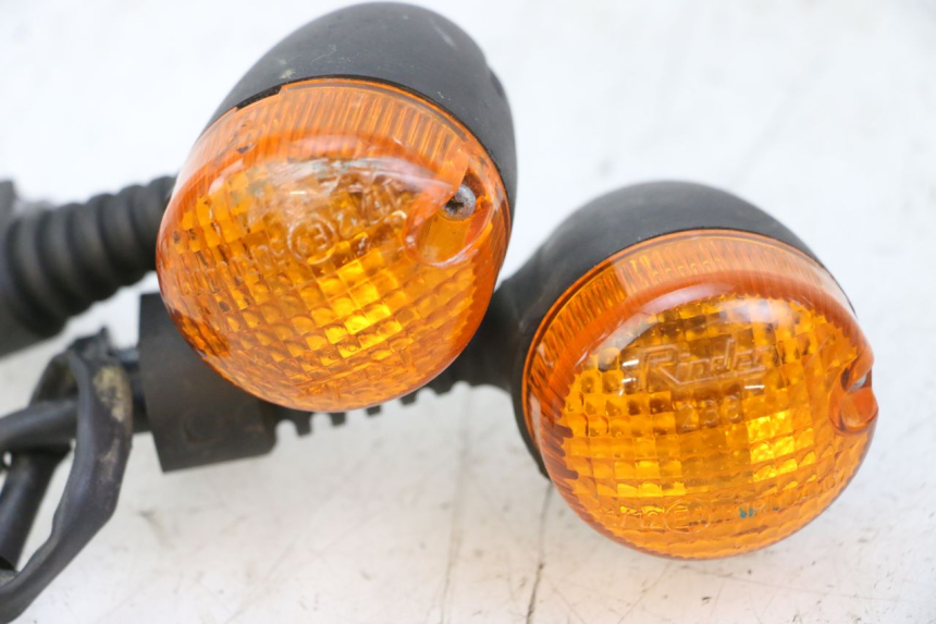 photo de KIERUNKOWSKAZ PRZEDNI YAMAHA NEOS NEO'S 4T 50 (2008 - 2016) - Zoom stanu zużycia