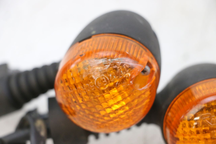 photo de KIERUNKOWSKAZ PRZEDNI YAMAHA NEOS NEO'S 4T 50 (2008 - 2016) - Inny kąt widzenia