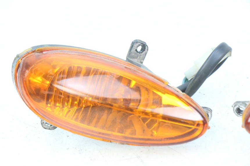 photo de KIERUNKOWSKAZ PRZEDNI YIYING YY50QT-10 50 (2007 - 2022) - Punkty mocowania