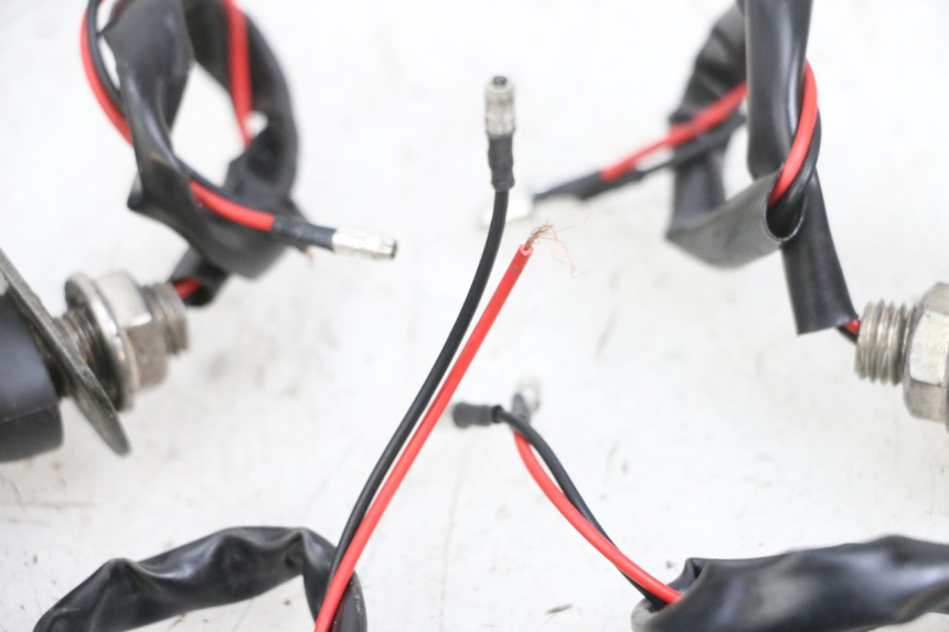 photo de KIERUNKOWSKAZ PRZEDNI KAWASAKI ZR 7 750 (1999 - 2004) - Widok produktu