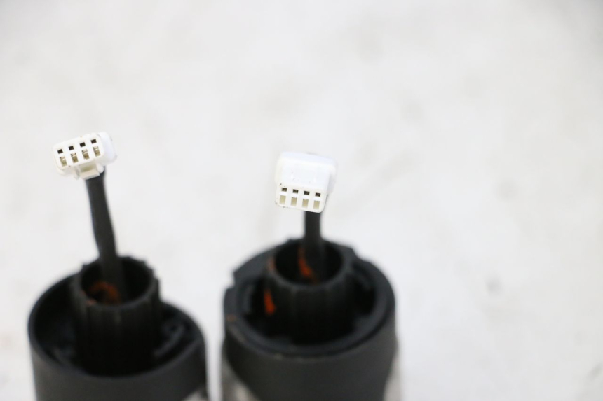 photo de KIERUNKOWSKAZ PRZEDNI SEGWAY NINEBOT ZT3 PRO 1 - Inny kąt widzenia