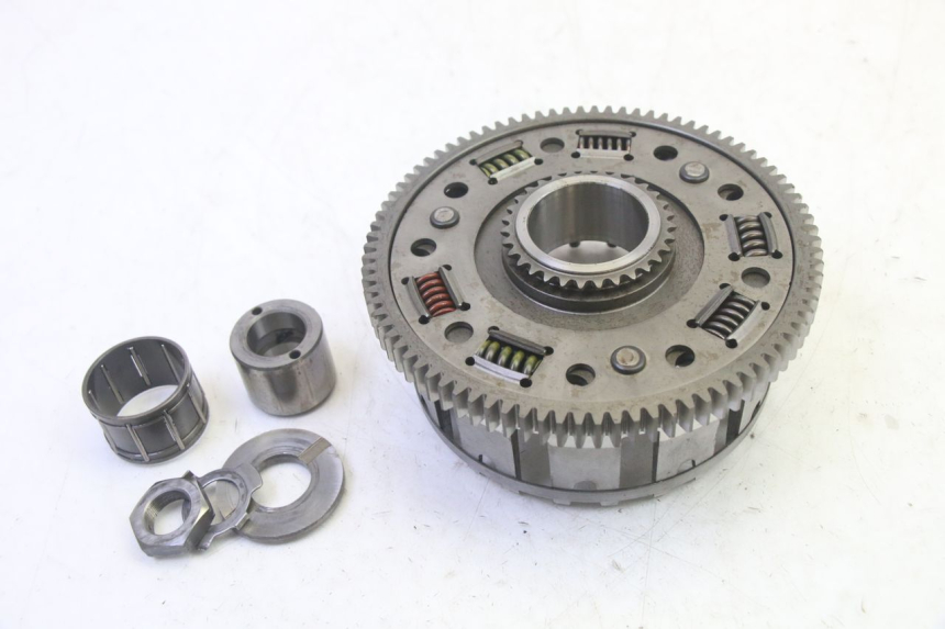 photo de DZWON SPRZĘGŁA YAMAHA FZ6 N FAZER 600 (2004 - 2006) - Zbliżenie techniczne