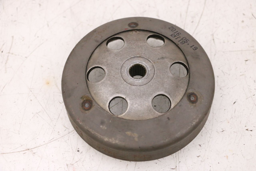 photo de KOSZ SPRZĘGŁA PEUGEOT KISBEE 4T 50 (2010 - 2017) - Zbliżenie techniczne