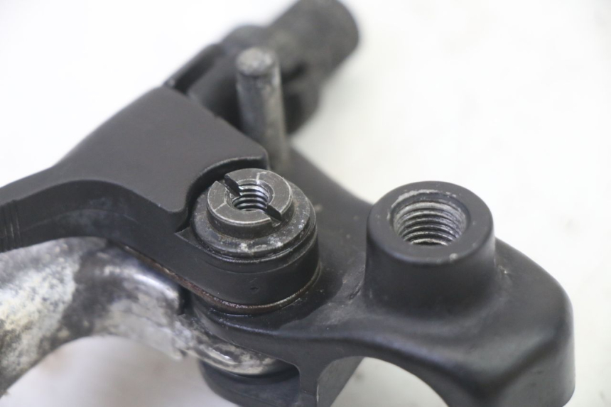 photo de DŹWIGNIA SPRZĘGŁA APRILIA ETX 125 (1998 - 2002) - Zbliżenie techniczne