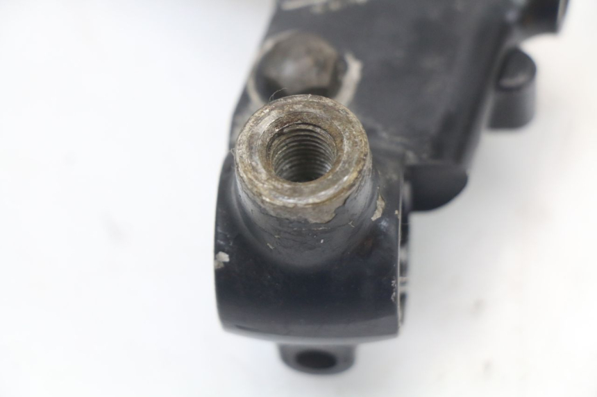 photo de DŹWIGNIA SPRZĘGŁA SUZUKI GN 125 (1997 - 2000) - Inny kąt widzenia