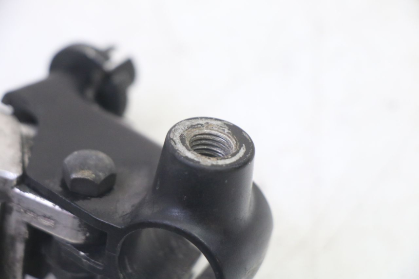 photo de DŹWIGNIA SPRZĘGŁA YAMAHA TDM ABS 900 (2002 - 2014) - Zbliżenie techniczne