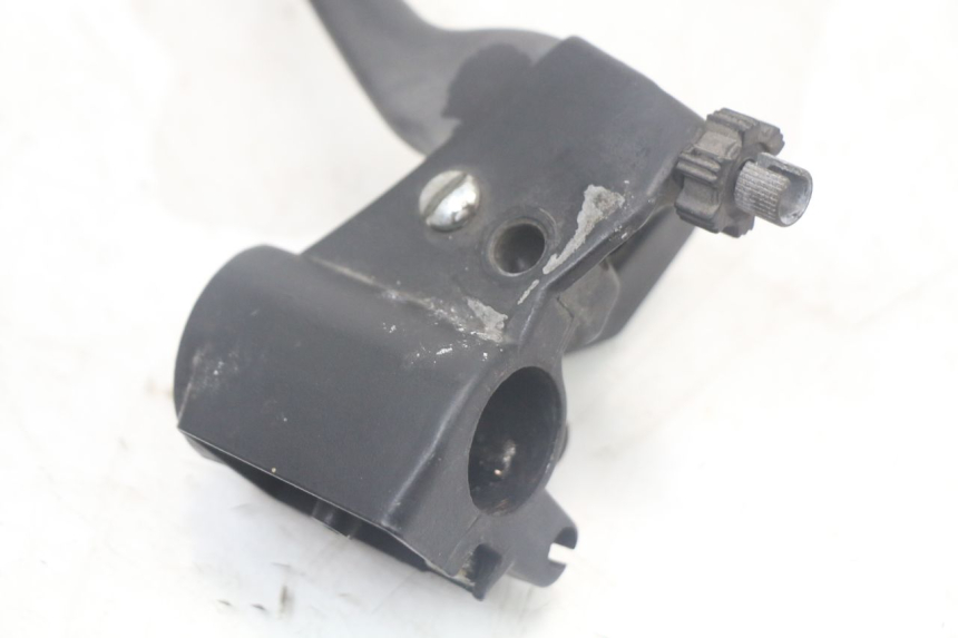 photo de DŹWIGNIA HAMULCA LEWA PEUGEOT 103 VOGUE VS2 50 (2004 - 2017) - Inny kąt widzenia